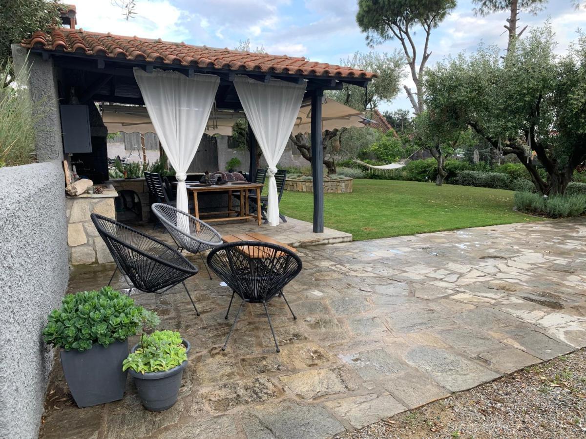 Sea View Villa In Olive Garden Nea Kallikrateia Exterior foto