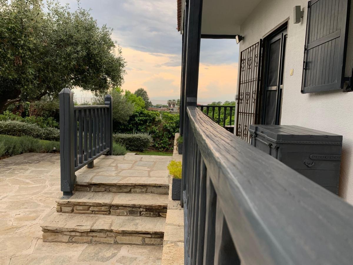 Sea View Villa In Olive Garden Nea Kallikrateia Exterior foto